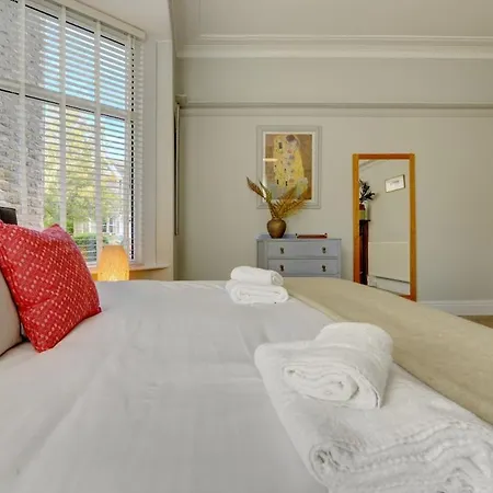 Cool 2 Bedroom Hg1 Free Parking *