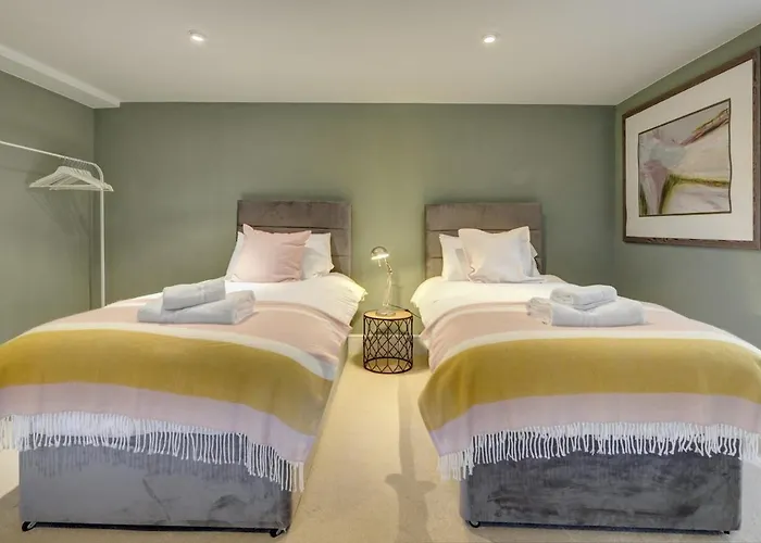 아파트 Cool 2 Bedroom Hg1 Free Parking *